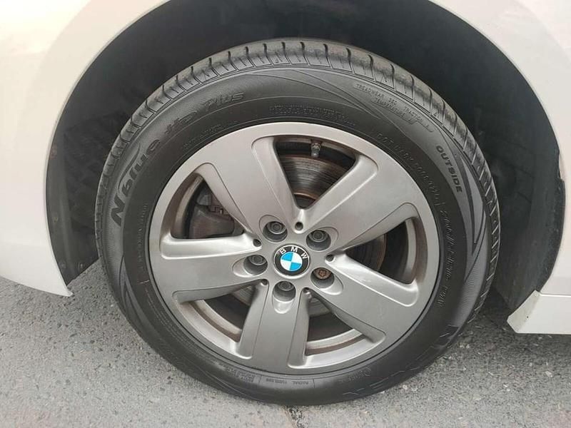 Used BMW 118 Comfort Edition 138 HP (101 kW) 2019 White Hatchback