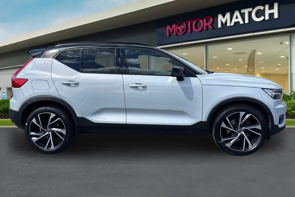 Usado Volvo XC40 R-Design Pro 2019 Plateado SUV