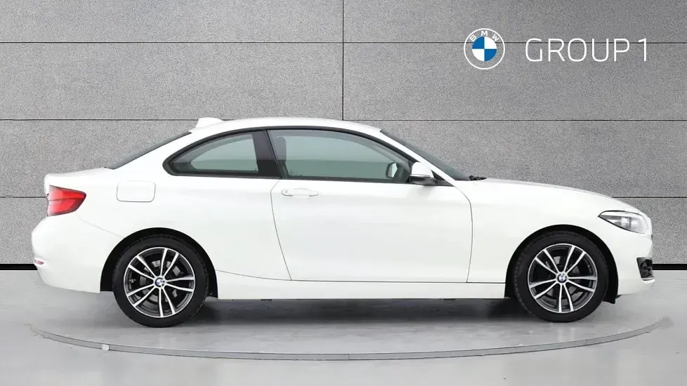 Used BMW 218 Sport Line 150 HP (110 kW) 2017 White Coupe