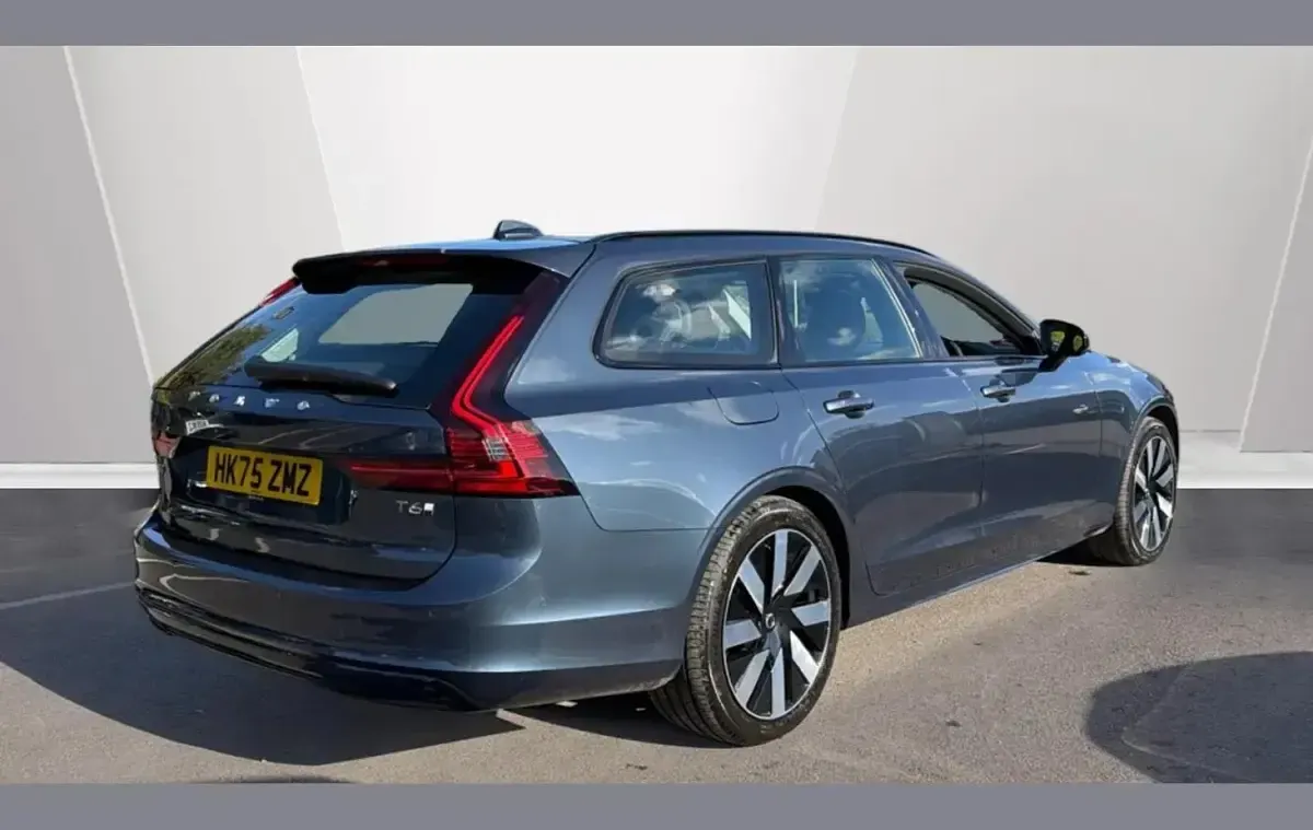 Used Volvo V90 Plus 345 HP (253 kW) 2025 Denim blue Estate