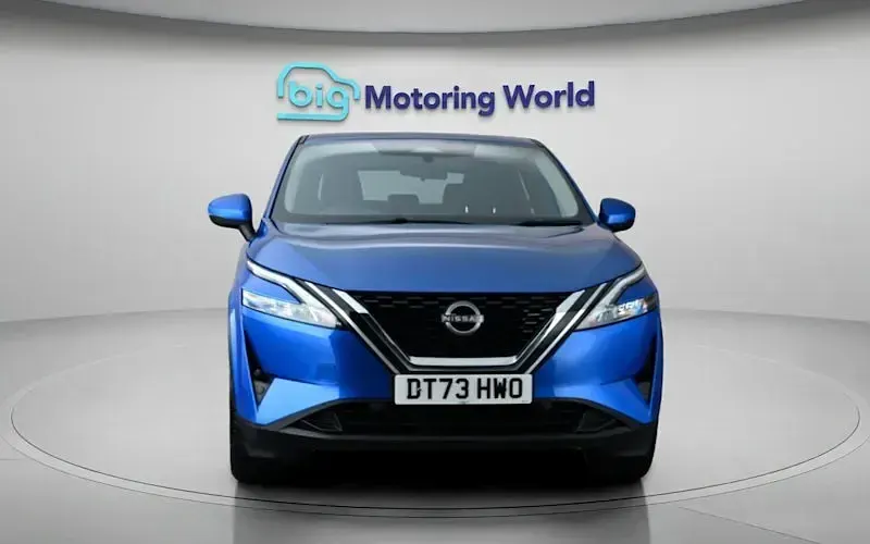 Used Nissan Qashqai Acenta Premium 140 HP (102 kW) 2023 Blue SUV