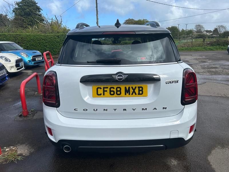 Used Mini Cooper 2018 White Hatchback