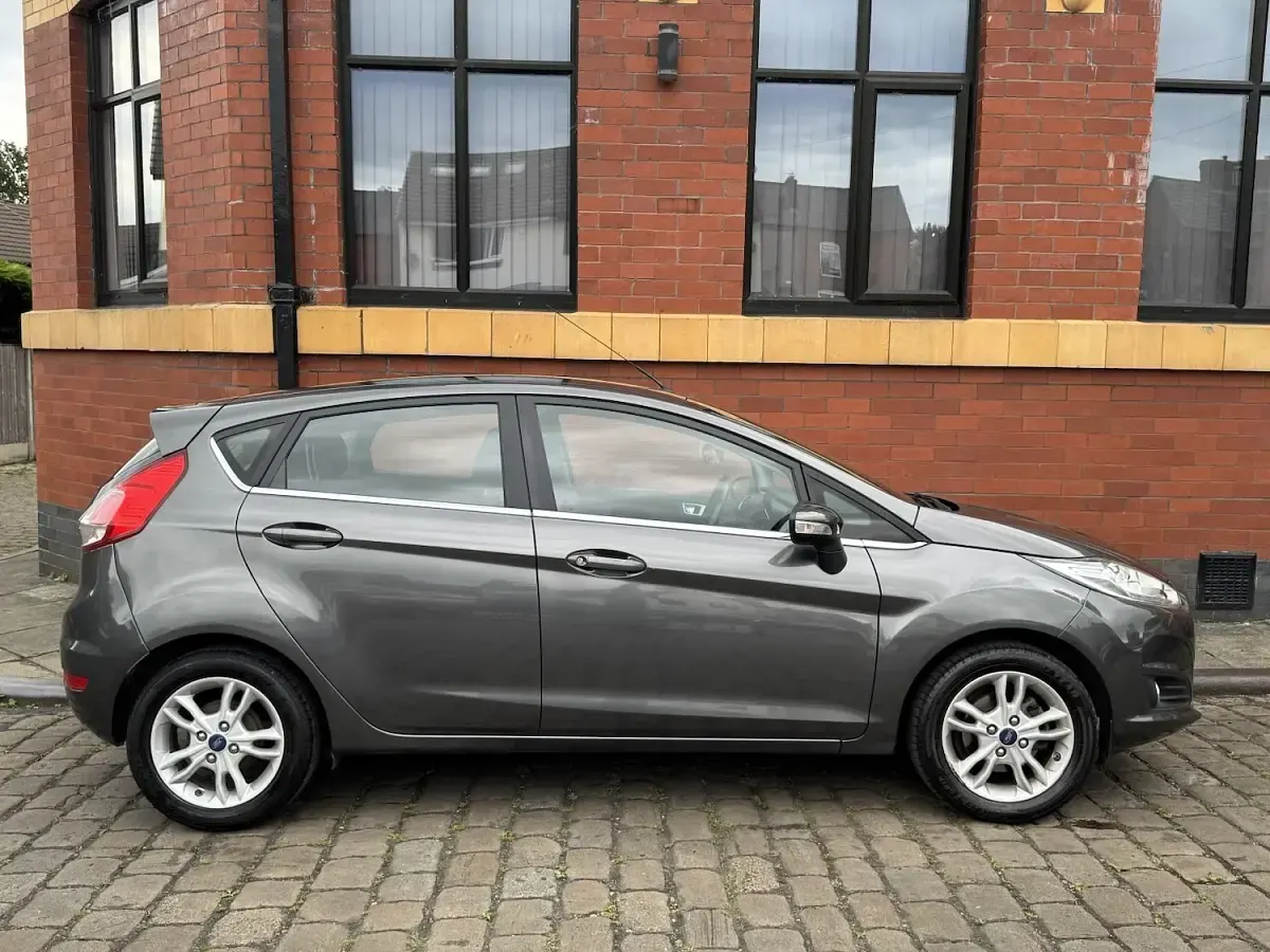 Used Ford Fiesta Zetec 2017 Grey Hatchback