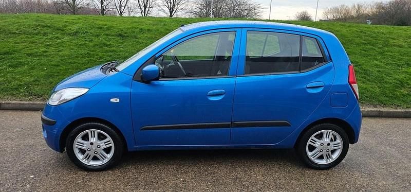 Blue Used 2010 Hyundai i10 Comfort Hatchback | £1,795 (Fair price) - Image 1/4