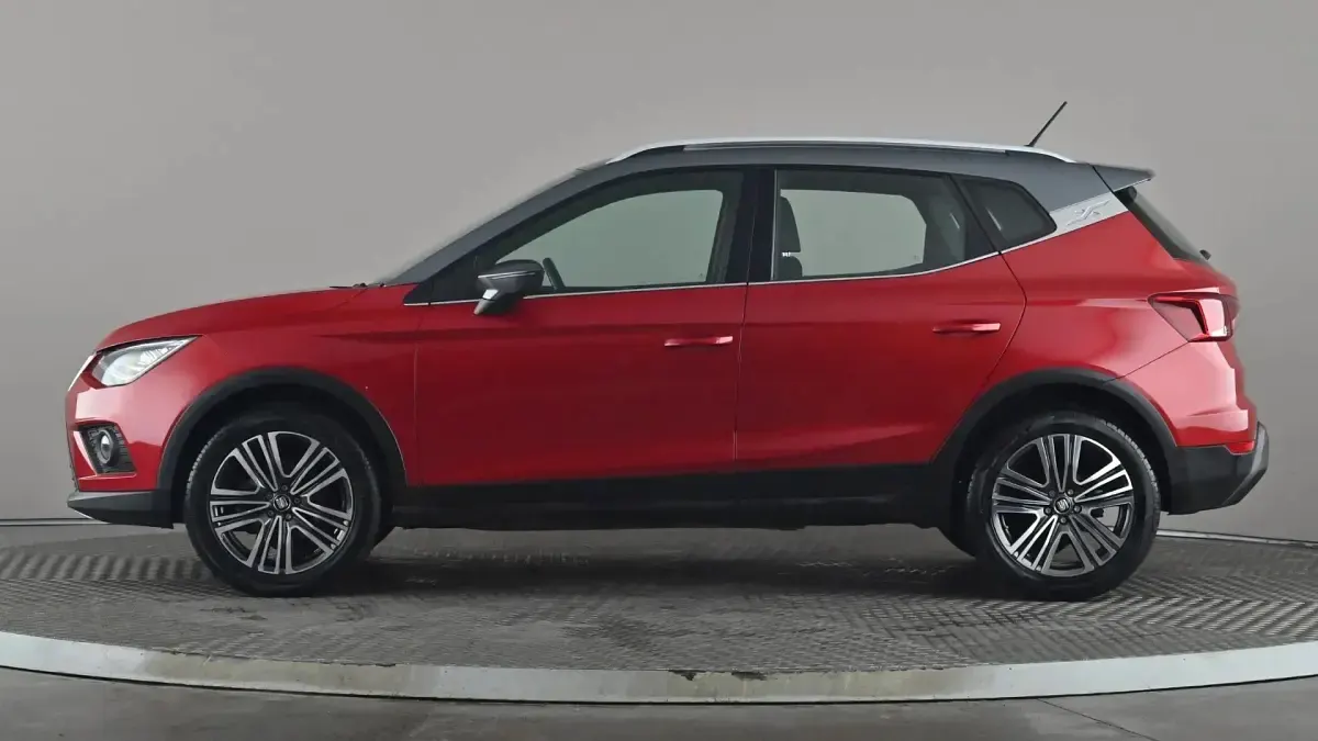 Used Seat Arona XCELLENCE 115 HP (84 kW) 2018 Red SUV