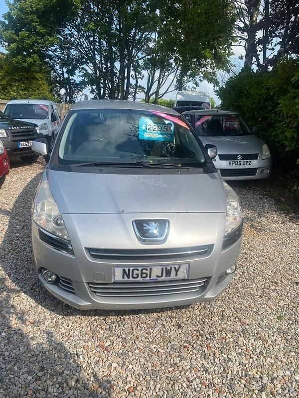 Silver Used 2012 Peugeot 5008 Active MPV | £1,995 (Expensive) - Image 1/4
