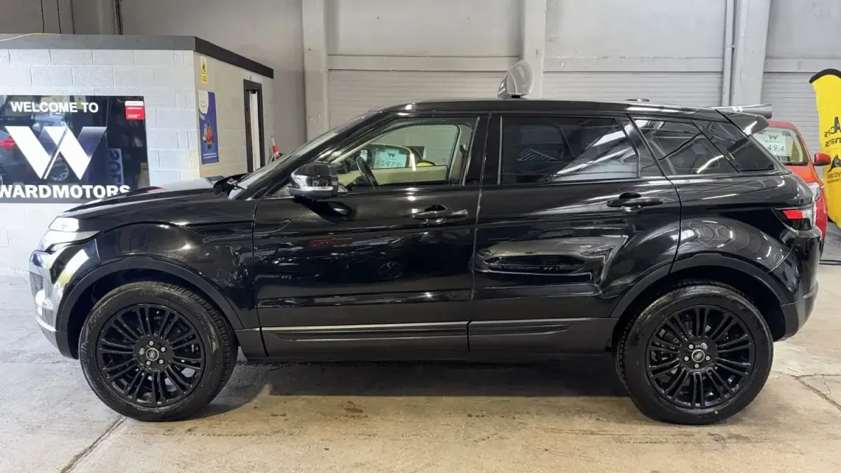 Usado Land Rover Range Rover evoque Prestige 190 HP (139 kW) 2013 Preto SUV