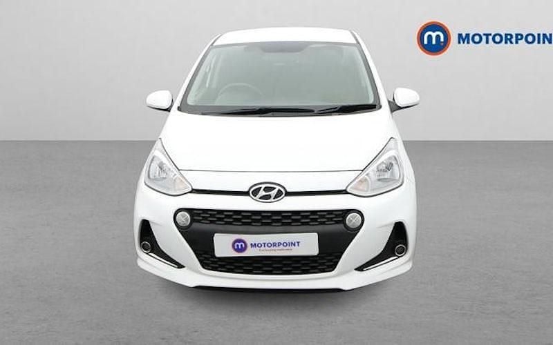 Used Hyundai i10 Premium SE 88 HP (64 kW) 2020 White Hatchback