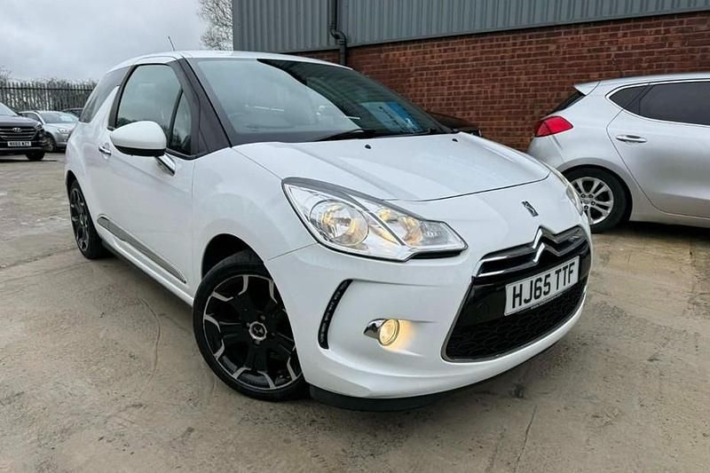 Used DS Automobiles DS3 2015 White Hatchback