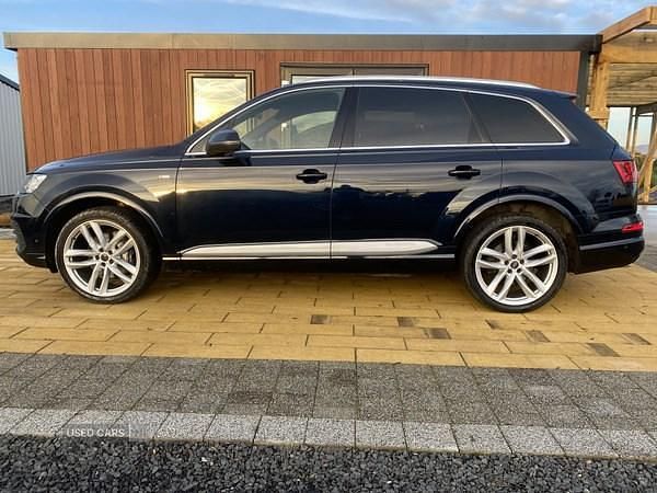 Blue Used 2015 Audi Q7 S-Line SUV | £20,500 - Image 1/4