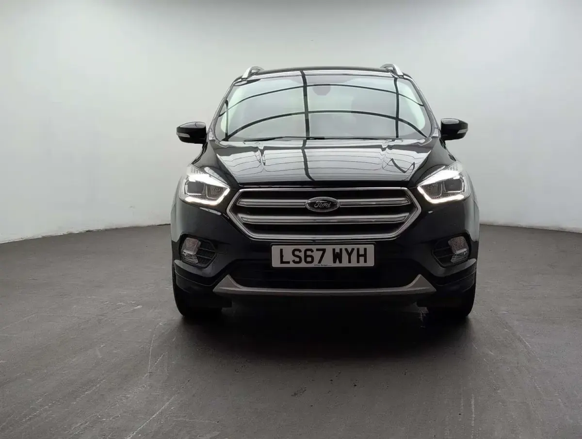 Used Ford Kuga Titanium 120 HP (88 kW) 2017 Black SUV