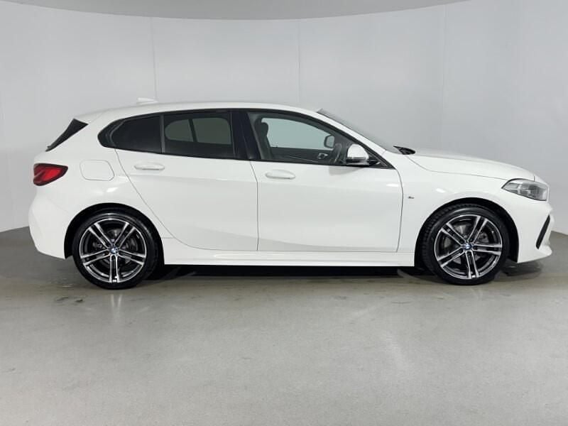 Used BMW 118 M Sport 134 HP (98 kW) 2023 White Hatchback