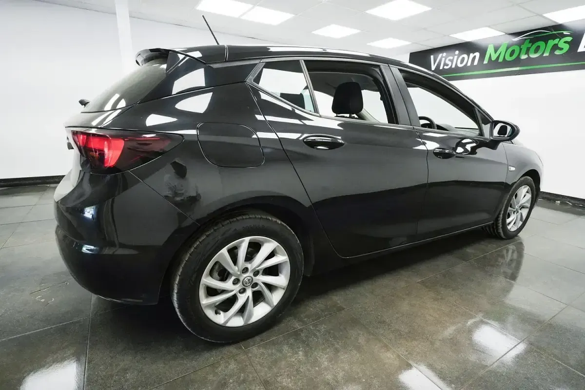 Used Vauxhall Astra S 108 HP (79 kW) 2020 Black Hatchback