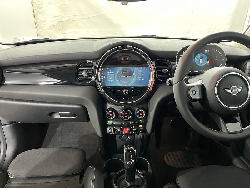 Used Mini Cooper S Classic 176 HP (129 kW) 2022 Red Hatchback