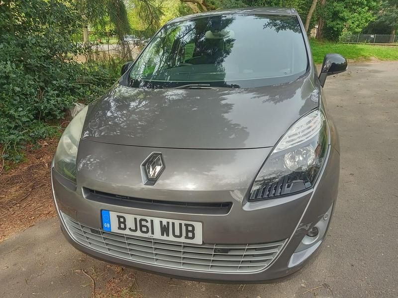 Used Renault Grand Scénic III Bose Edition 110 HP (80 kW) 2011 Grey MPV