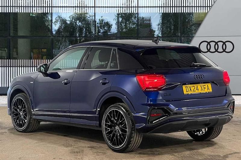 Used Audi Q2 Black Edition 110 HP (80 kW) 2024 Blue SUV