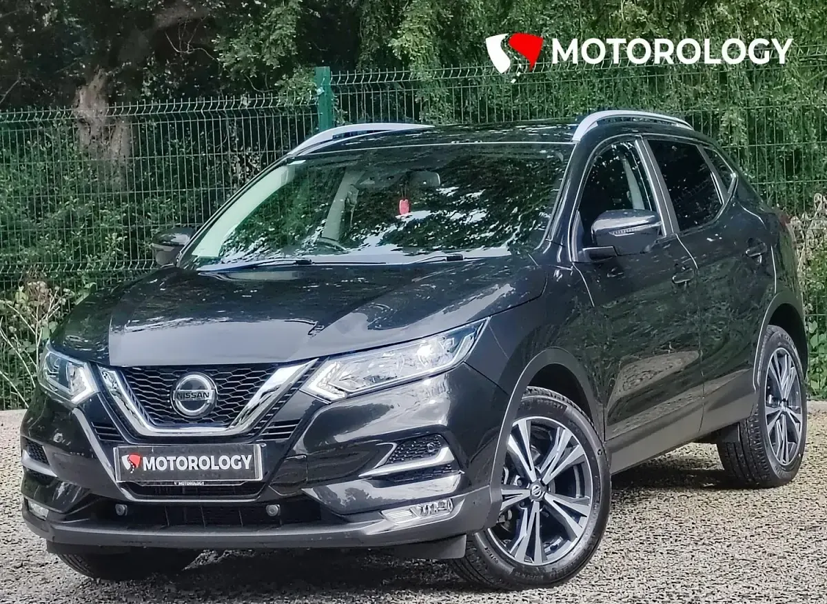 Used Nissan Qashqai N-Connecta 115 HP (84 kW) 2018 Black SUV