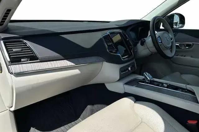 Used Volvo XC90 Inscription 235 HP (172 kW) 2022 Black SUV