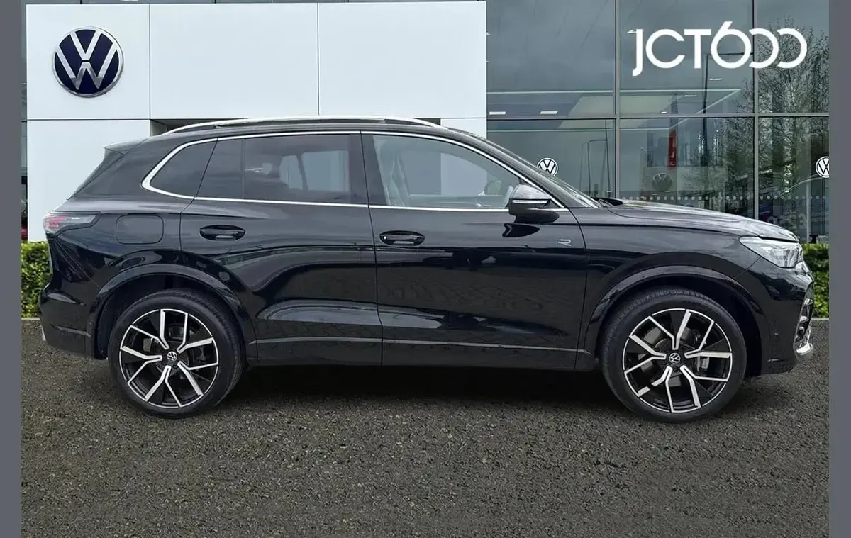 Used VW Tiguan R-line 204 HP (150 kW) 2025 Black SUV