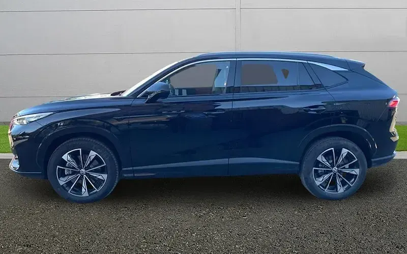 Używany MG HS Trophy 224 KM (164 kW) 2026 Czarny SUV