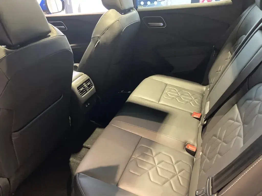 Used Nissan Qashqai Tekna 2025 Magnetic blue SUV