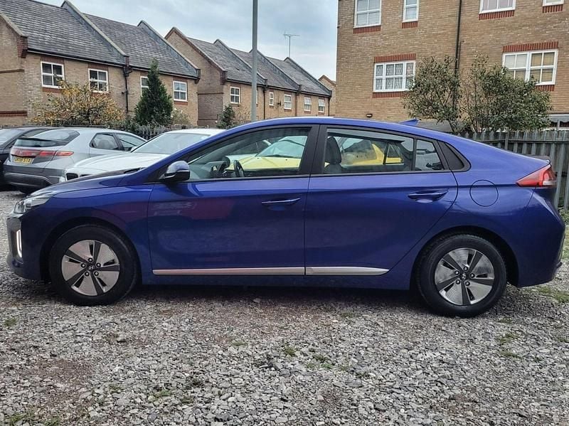 Used Hyundai Ioniq SE 141 HP (103 kW) 2022 Blue Hatchback