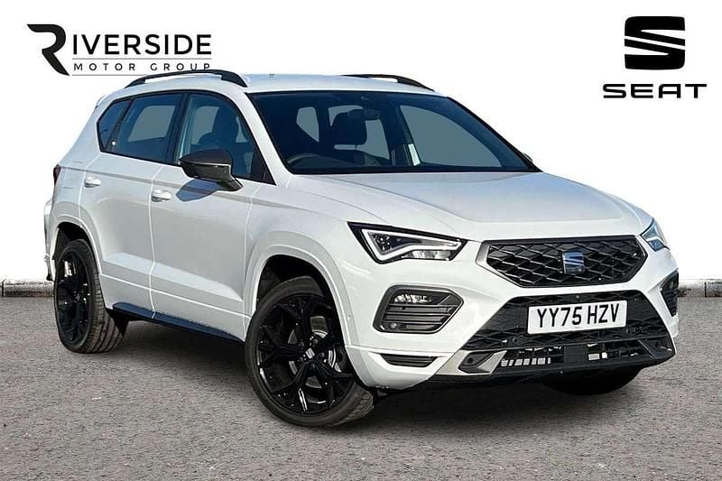 Glacial white New 2025 Seat Ateca Black Edition SUV | £26,990 (Fair price) - Image 1/4