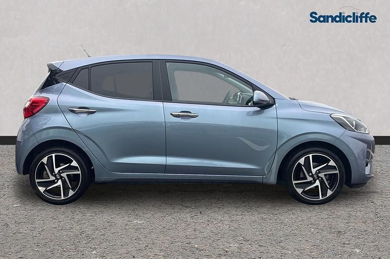 Used Hyundai i10 Premium 2024 Blue Hatchback