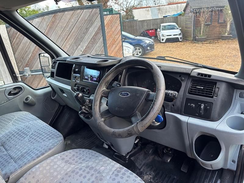 Used Ford Transit 85 HP (62 kW) 2011 White Van