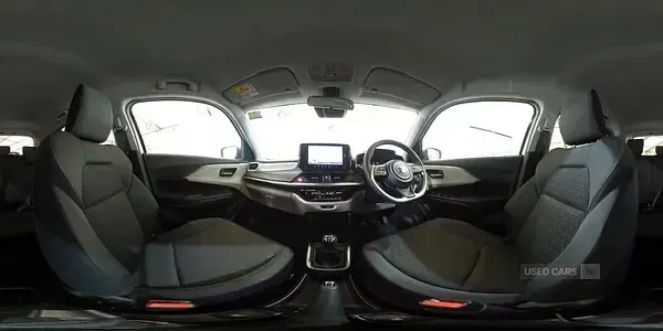 Used Suzuki Swift 2025 White Hatchback