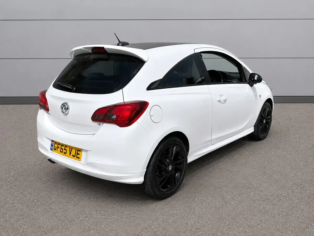 Used Vauxhall Corsa Edition 2015 White Hatchback