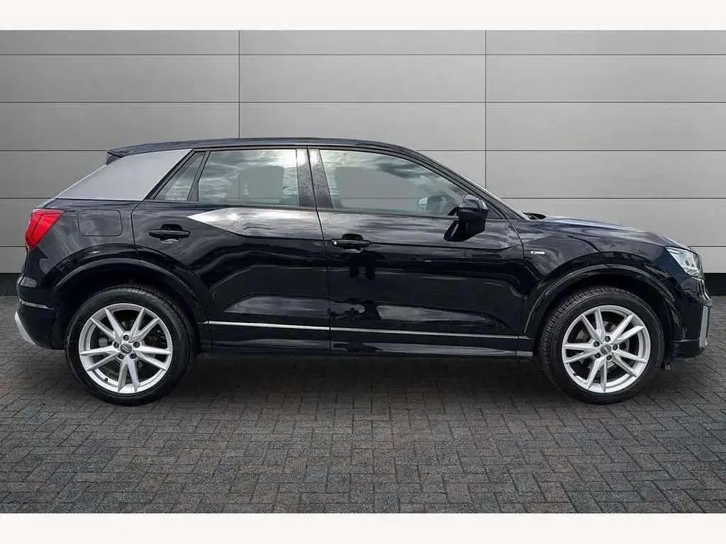 Used Audi Q2 S-Line 150 HP (110 kW) 2019 Black SUV