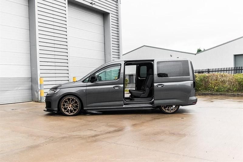 Used VW Caddy Maxi Pro 122 HP (89 kW) 2023 Grey MPV