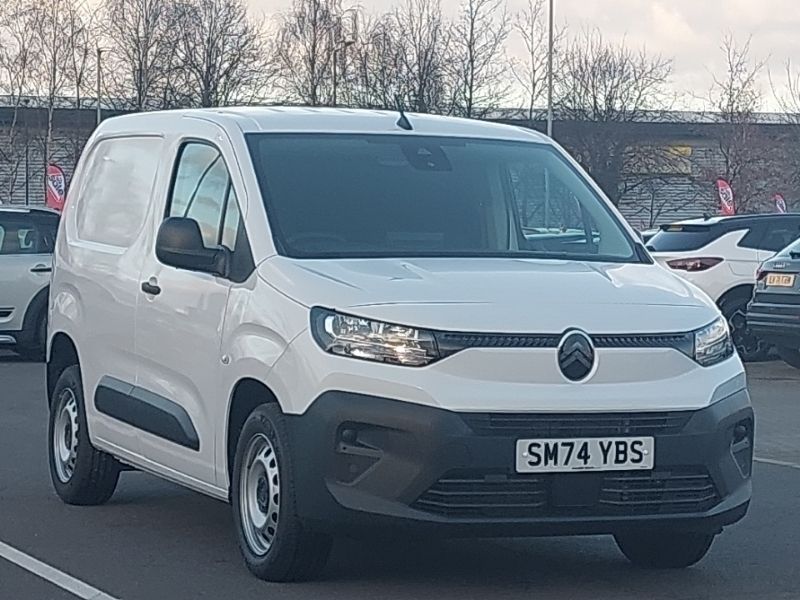 White New 2024 Citroën Berlingo MPV | £15,998 (Super price) - Image 1/4