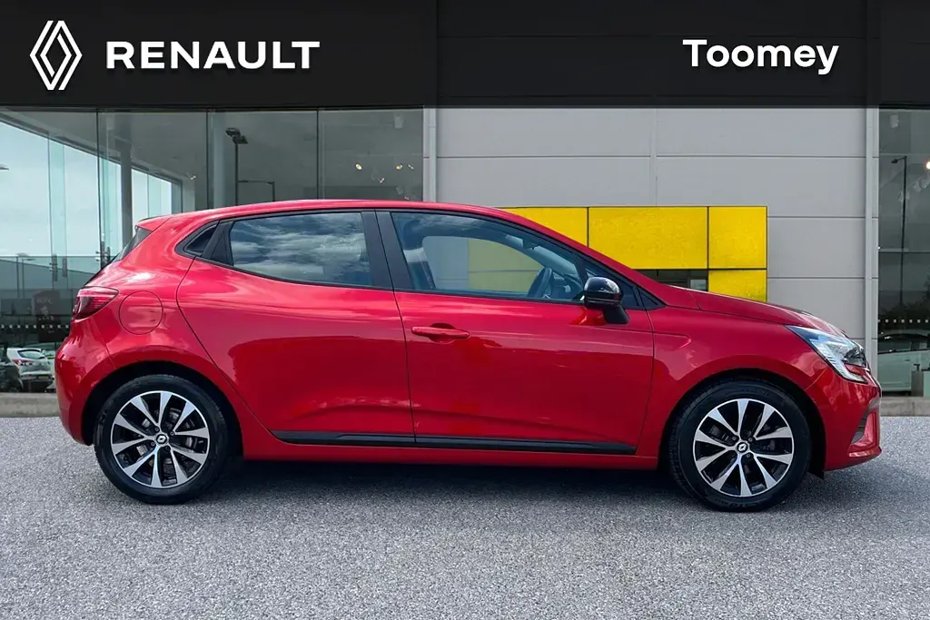 Used Renault Clio Evolution 2023 Red Hatchback