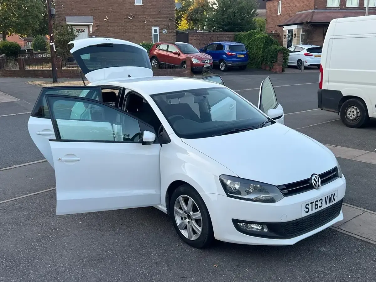 Used VW Polo Edition 60 HP (44 kW) 2014 White Hatchback