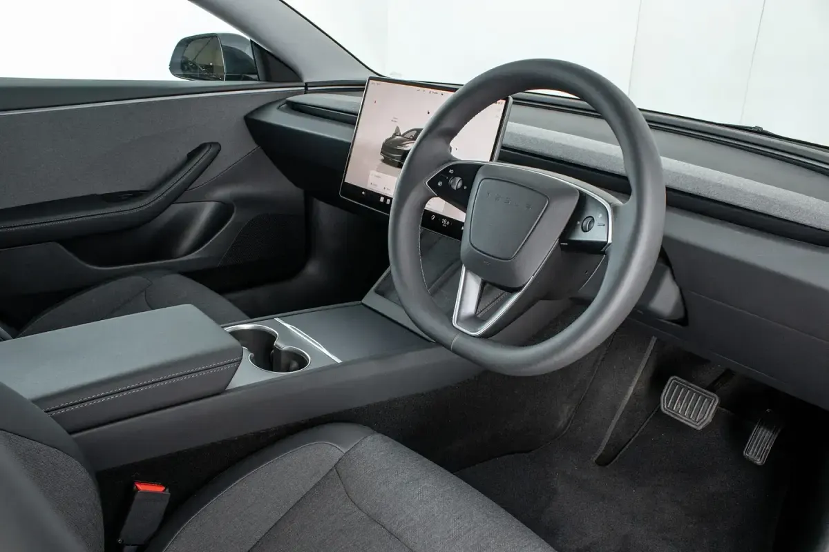 Used Tesla Model 3 RWD 235 kW (320 HP) 2026 Grey Sedan