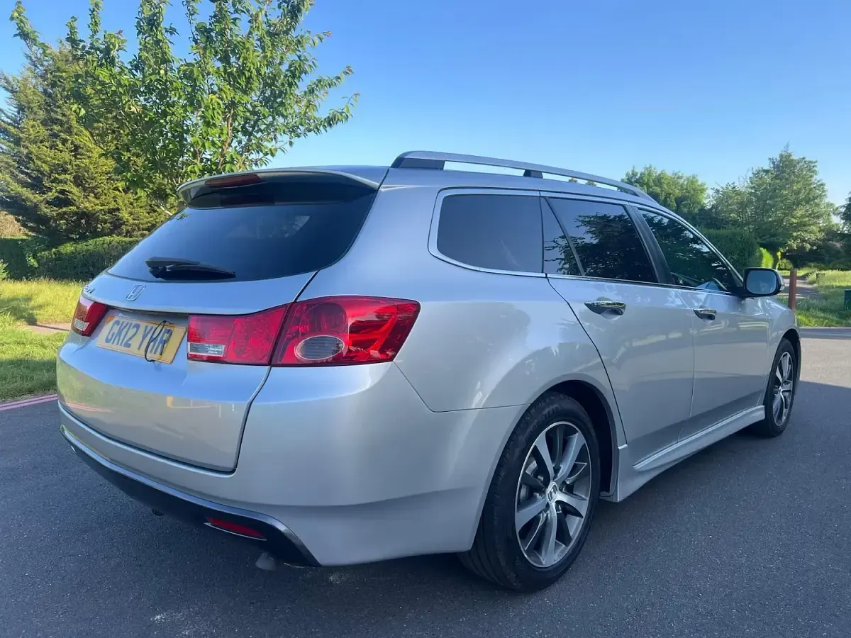 Used Honda Accord ES 150 HP (110 kW) 2012 Silver Estate