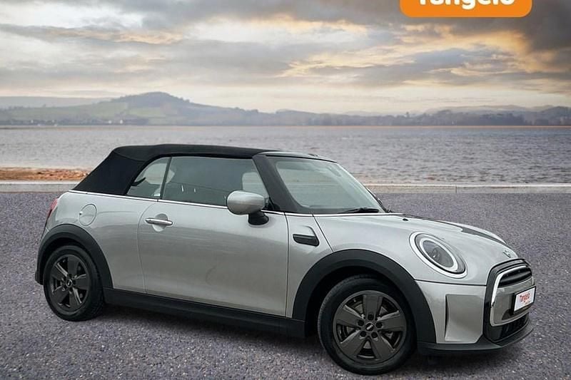 Used 2023 Mini Cooper Classic Hatchback | £18,495 (Good price) - Image 1/1