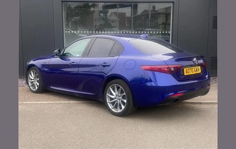 Used Alfa Romeo Giulia Sprint 280 HP (205 kW) 2020 Blue Sedan