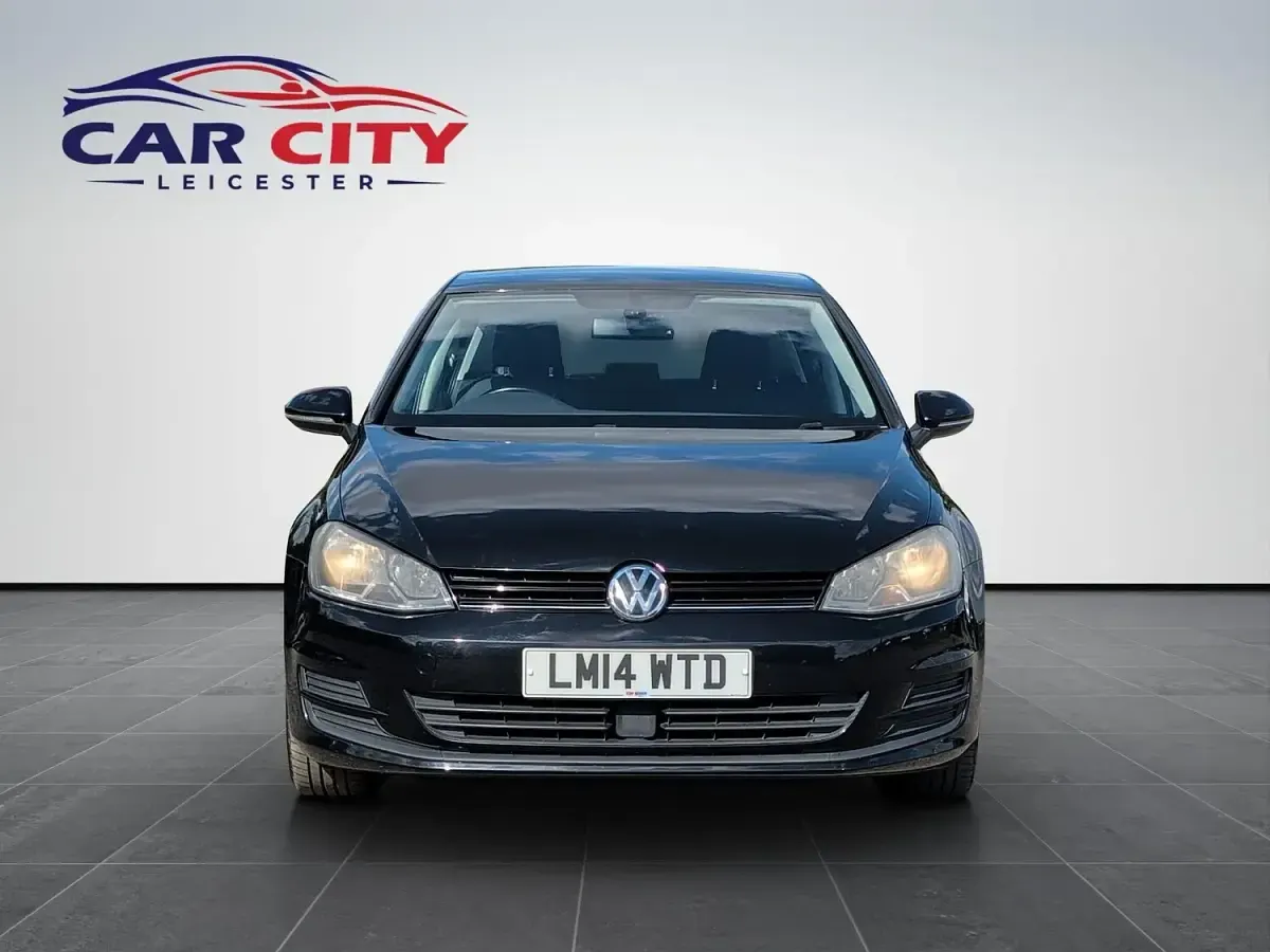 Used VW Golf VII SE 105 HP (77 kW) 2014 Black Hatchback