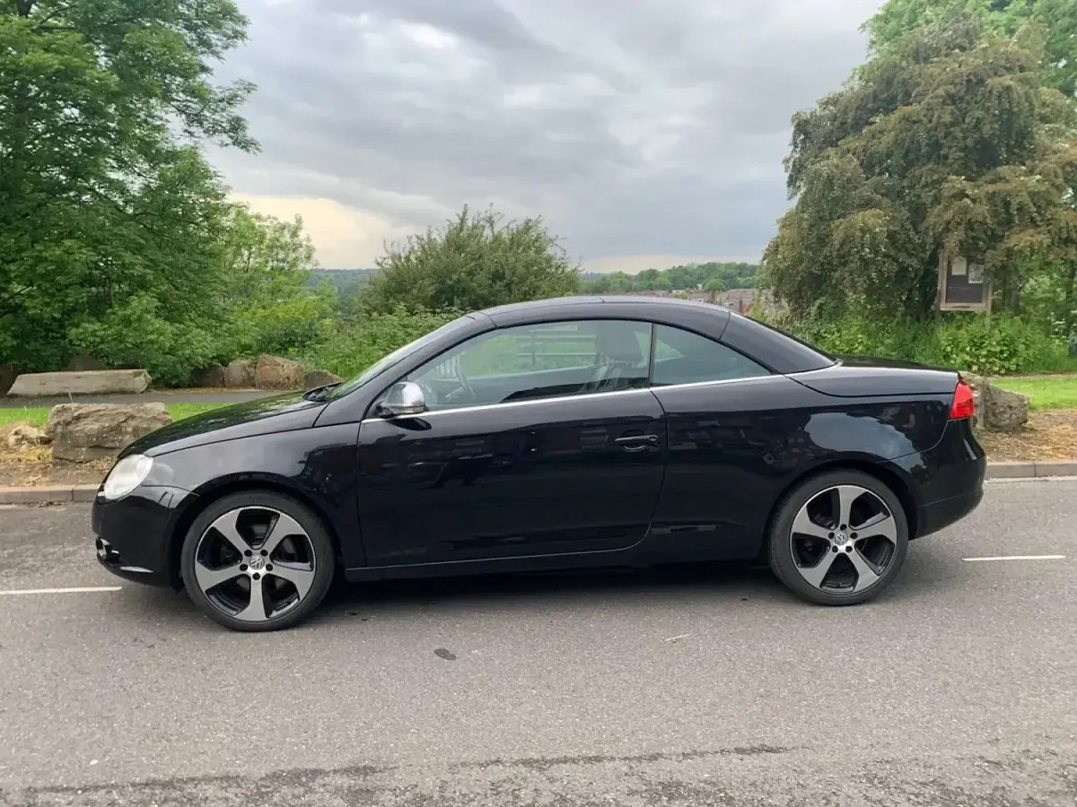 Używany VW Eos 140 KM (102 kW) 2008 Czarny Kabriolet