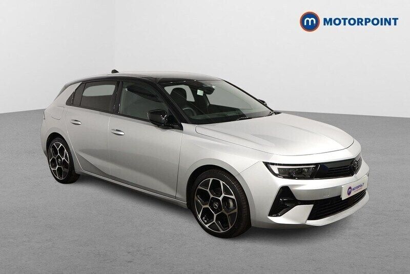 Silver Used 2024 Vauxhall Astra Ultimate Hatchback | £19,949 (Fair price) - Image 1/4