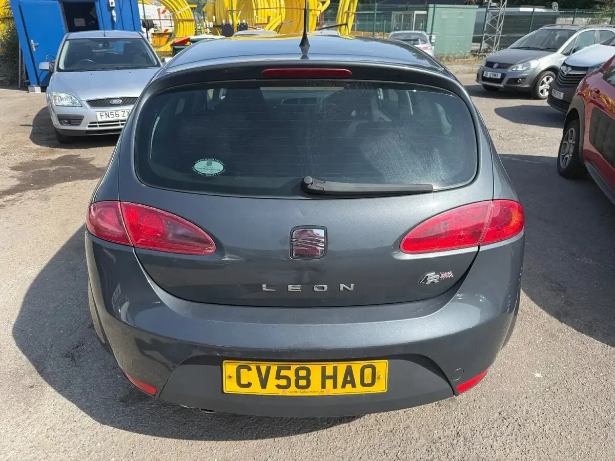 Used Seat Leon FR 2008 Grey Hatchback
