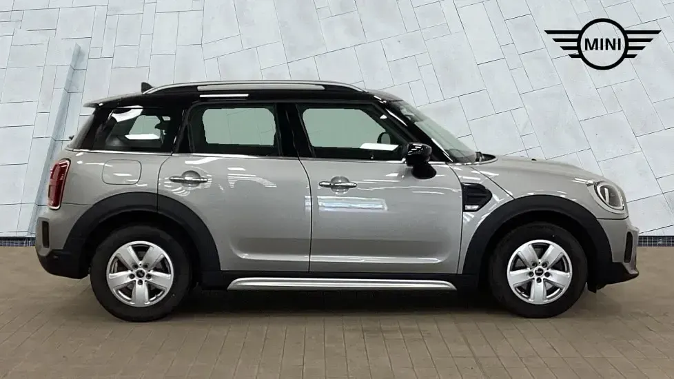 Used Mini Cooper Countryman Classic 134 HP (98 kW) 2023 Silver SUV