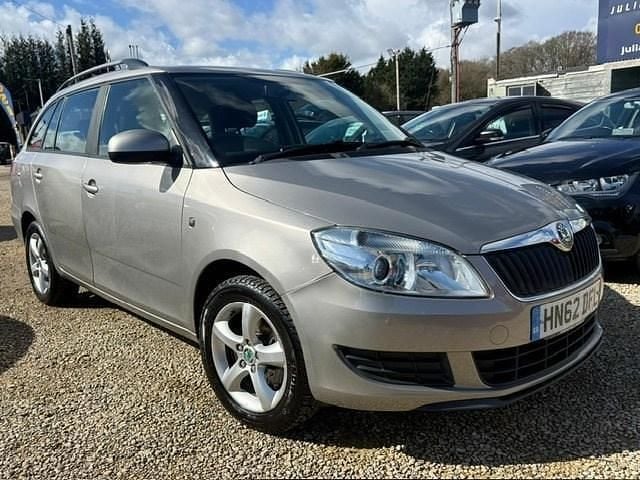 Used Skoda Fabia SE 105 HP (77 kW) 2012 Beige Estate
