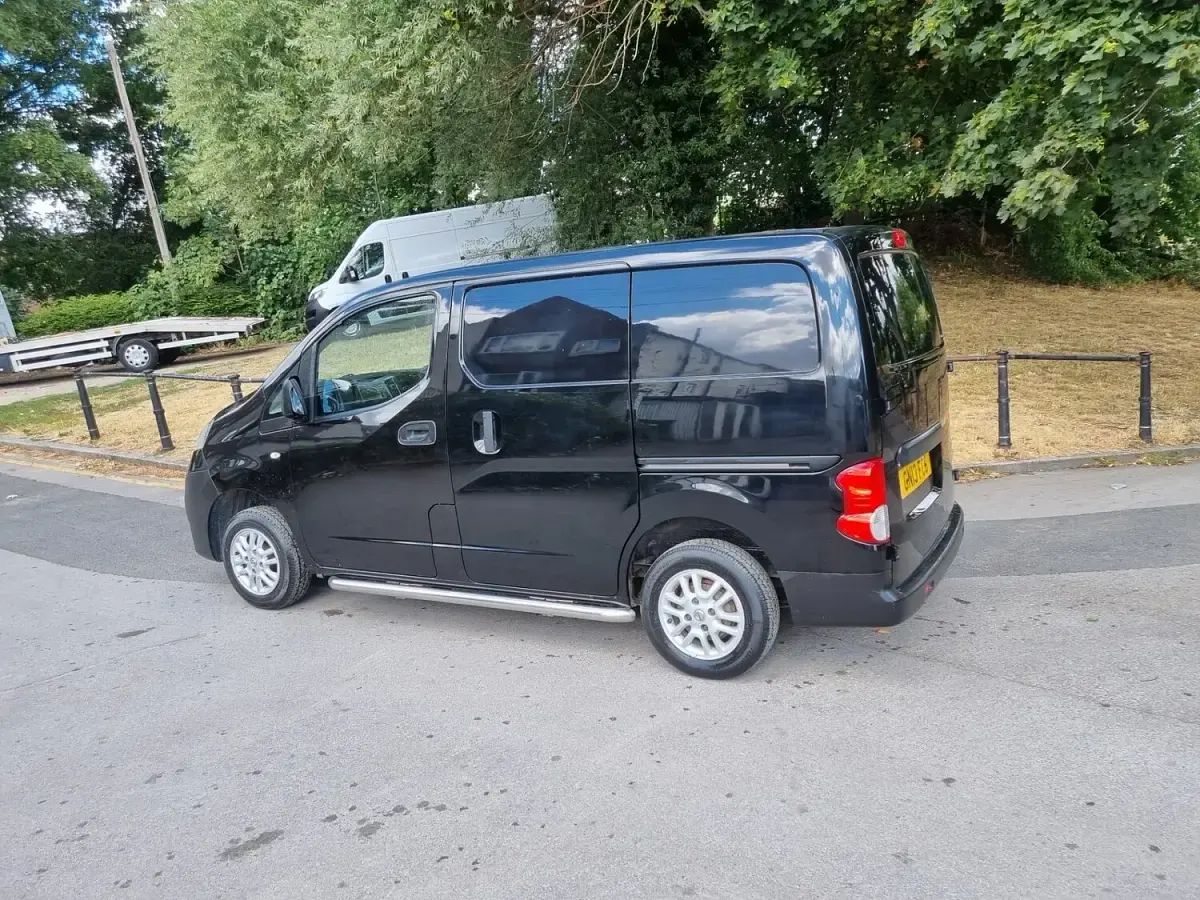 Used Nissan NV200 SE 2013 Black MPV