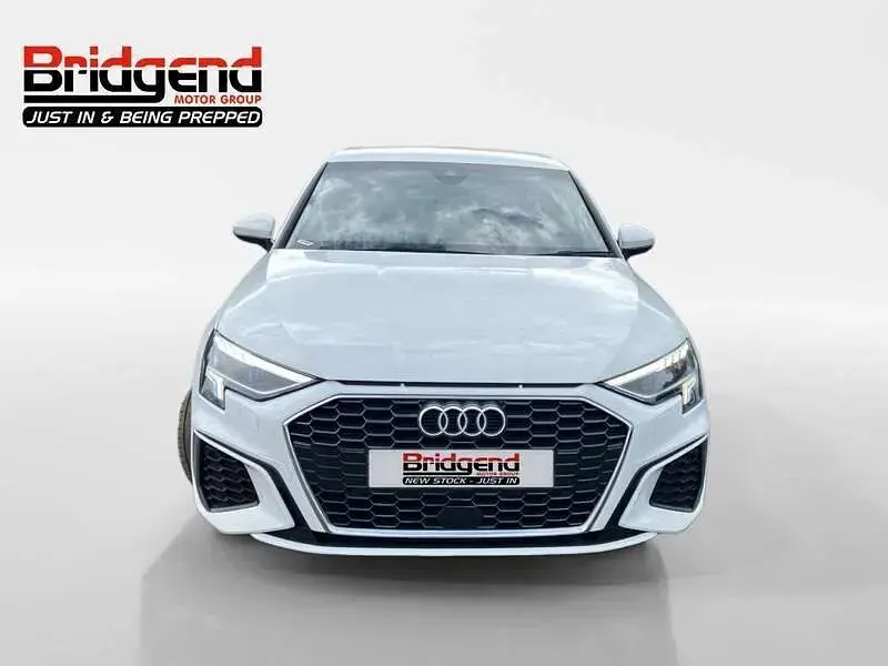 Used Audi A3 S-Line 110 HP (80 kW) 2021 White Sedan