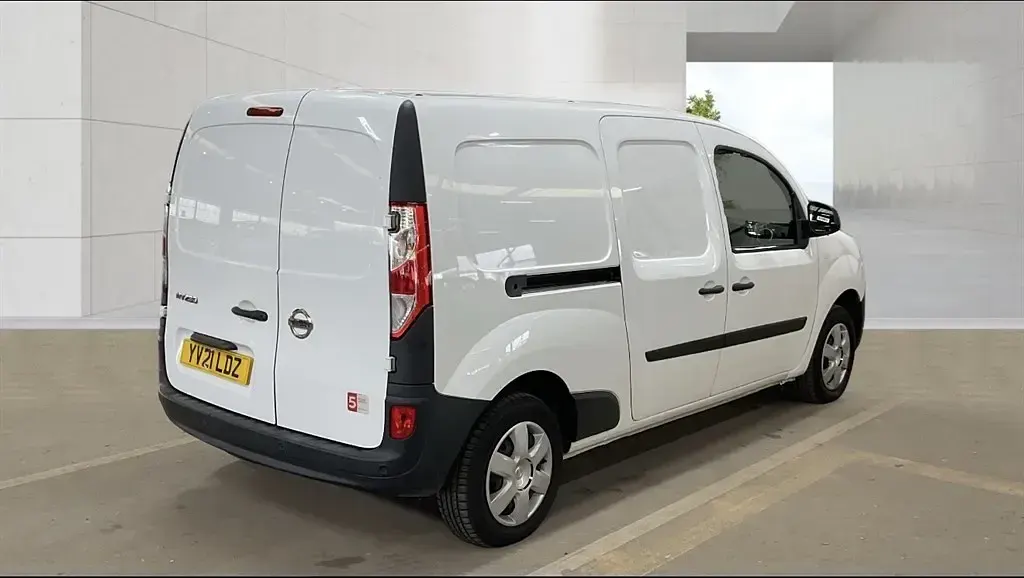 Używany Nissan NV250 Acenta 95 KM (69 kW) 2021 Biały Van