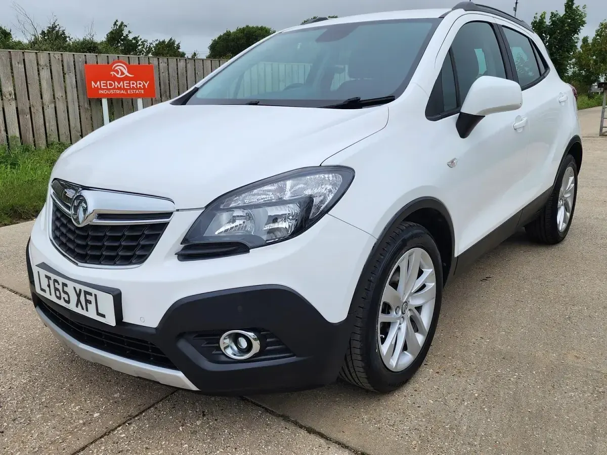 Used Vauxhall Mokka 140 HP (102 kW) 2016 White SUV